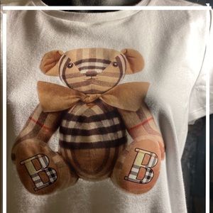 Graphic tee ???